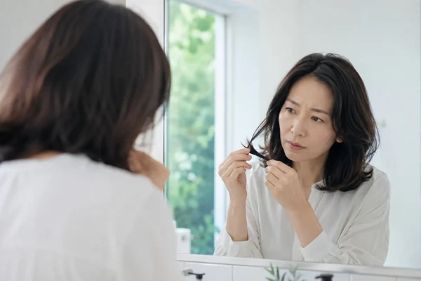 ヘアサイクルが乱れている頭皮のイメージ